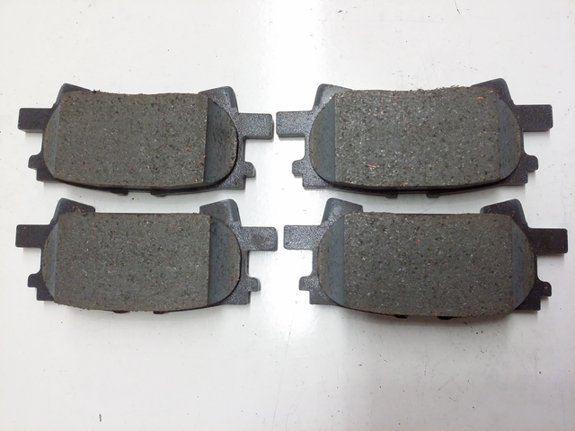Toyota BRAKE PAD SET - HIGHLANDER,HIGHLANDER HYBRID 2004-2007 0446648060